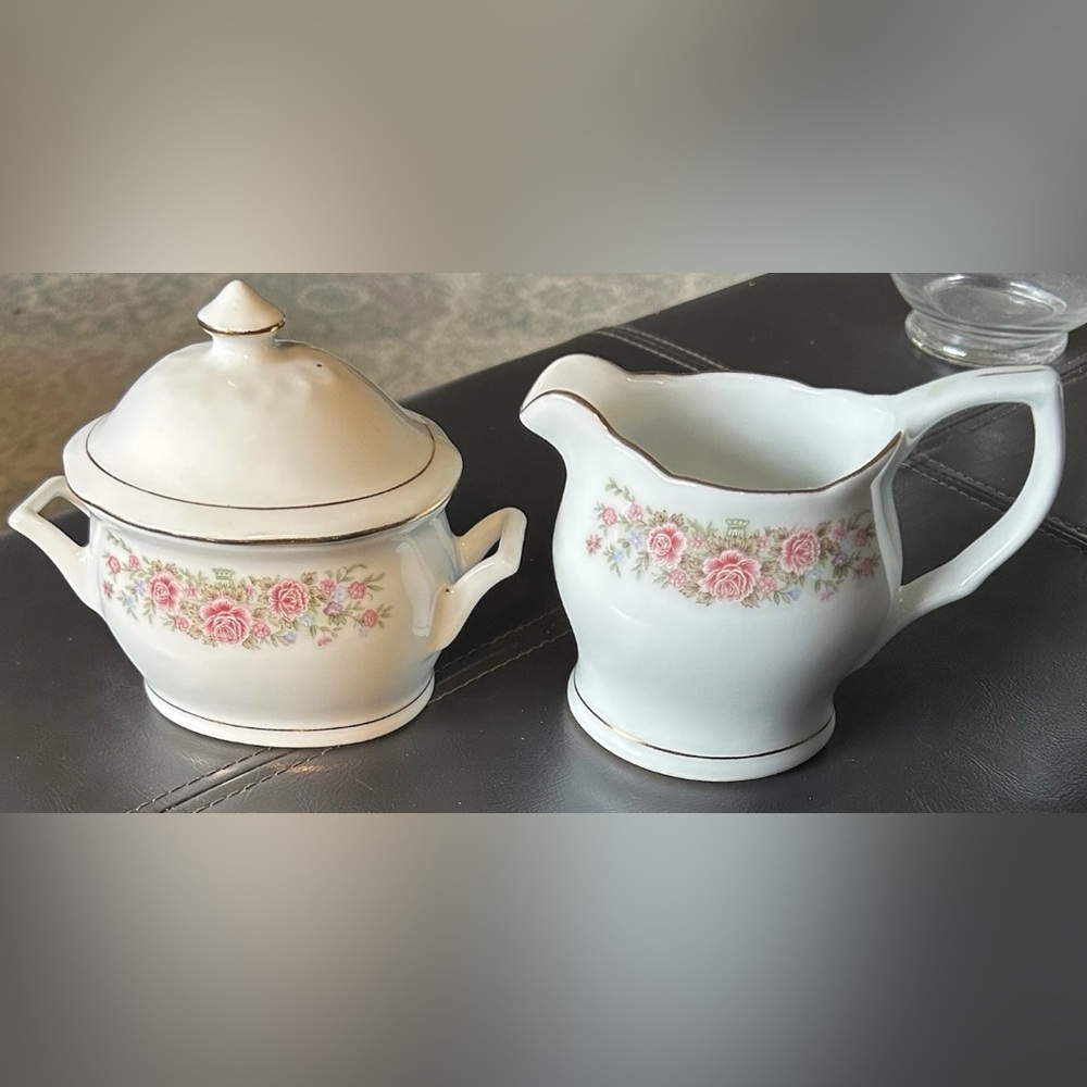 Vintage Remington Fine China by Red Sea creamer and sugar bowl set.